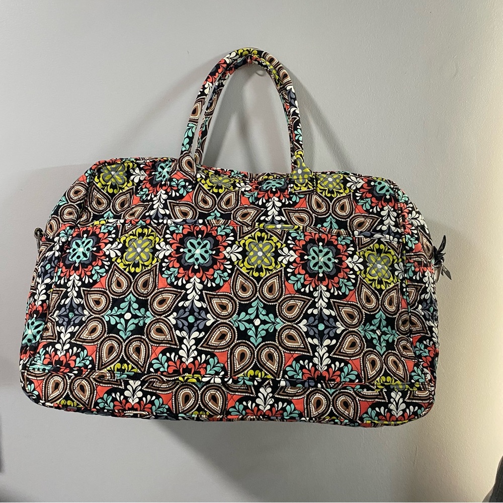 NWOT Vera Bradley Colorful Patterned Women's Travel Bag - Picture 2 of 8